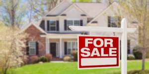 Wie Sie Ihr Traumhaus während einer Rezession kaufen und besitzen können